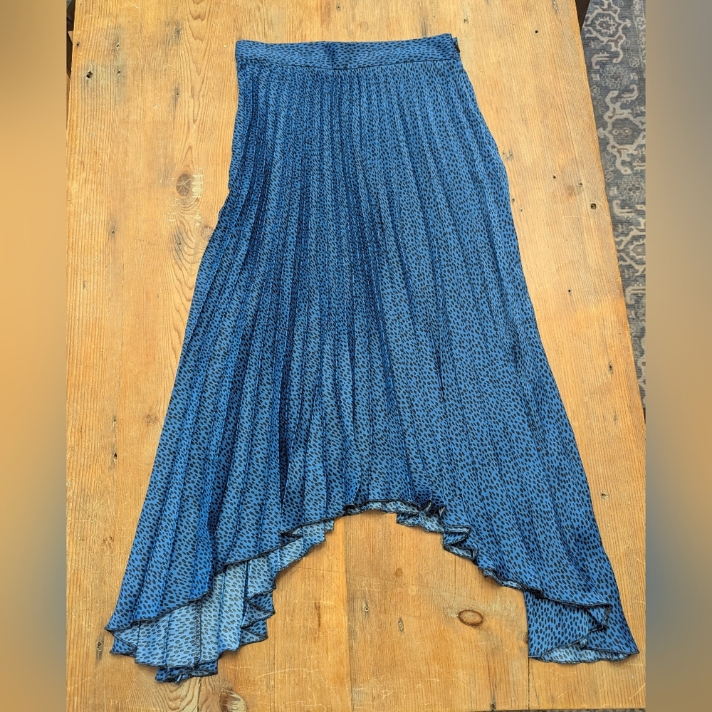 Banana Republic Pleated High Low Skirt Sz: 0
